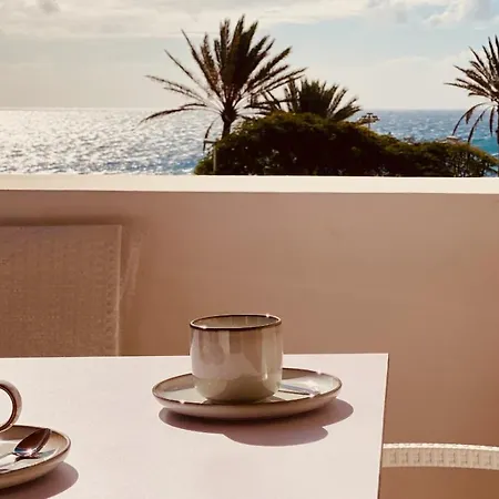 Modern And Friendly Flat In Playa Del Ingles San Bartolome de Tirajana (Gran Canaria)